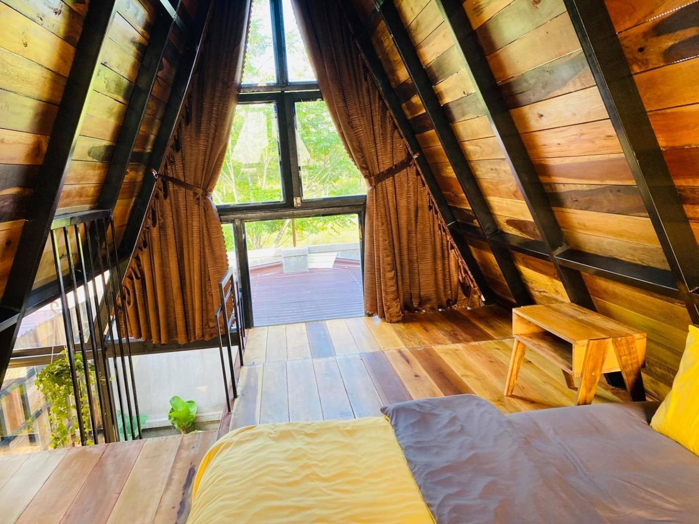 Tien Son Pleiku Homestay ภายนอก รูปภาพ